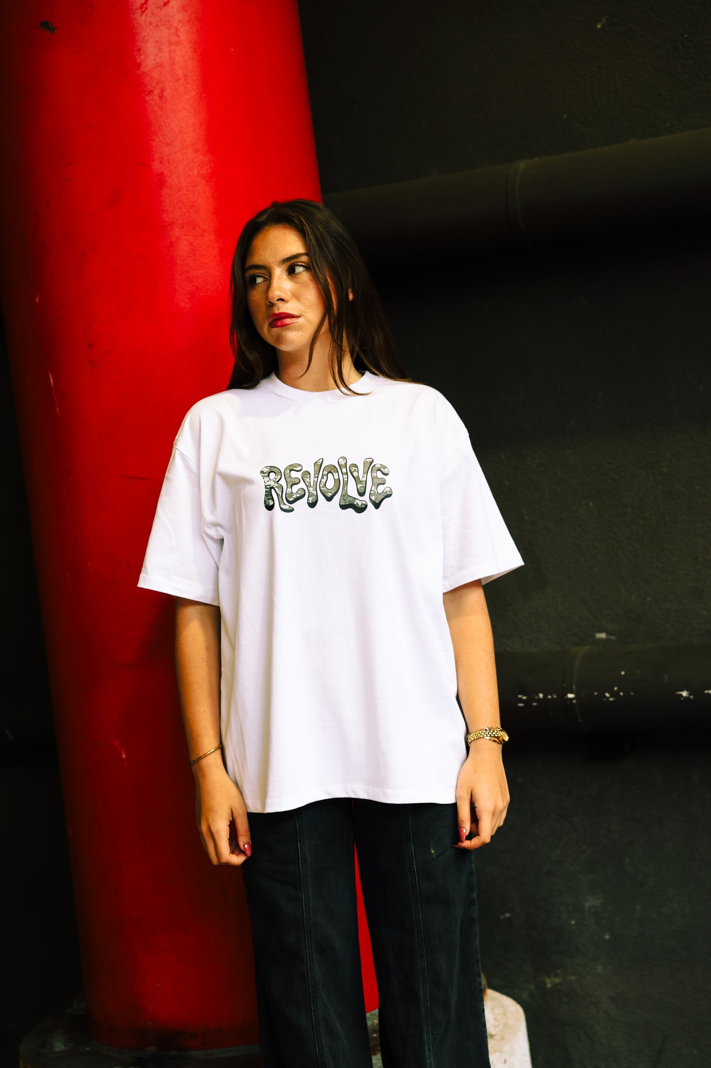 Revolve Wavy Logo T-Shirt (WHITE)